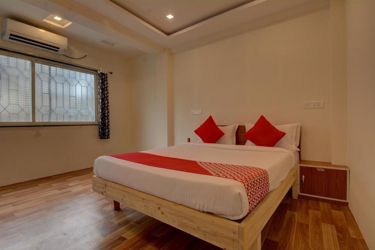 Oyo Flagship 47178 Pakko Inn Pune Exteriör bild