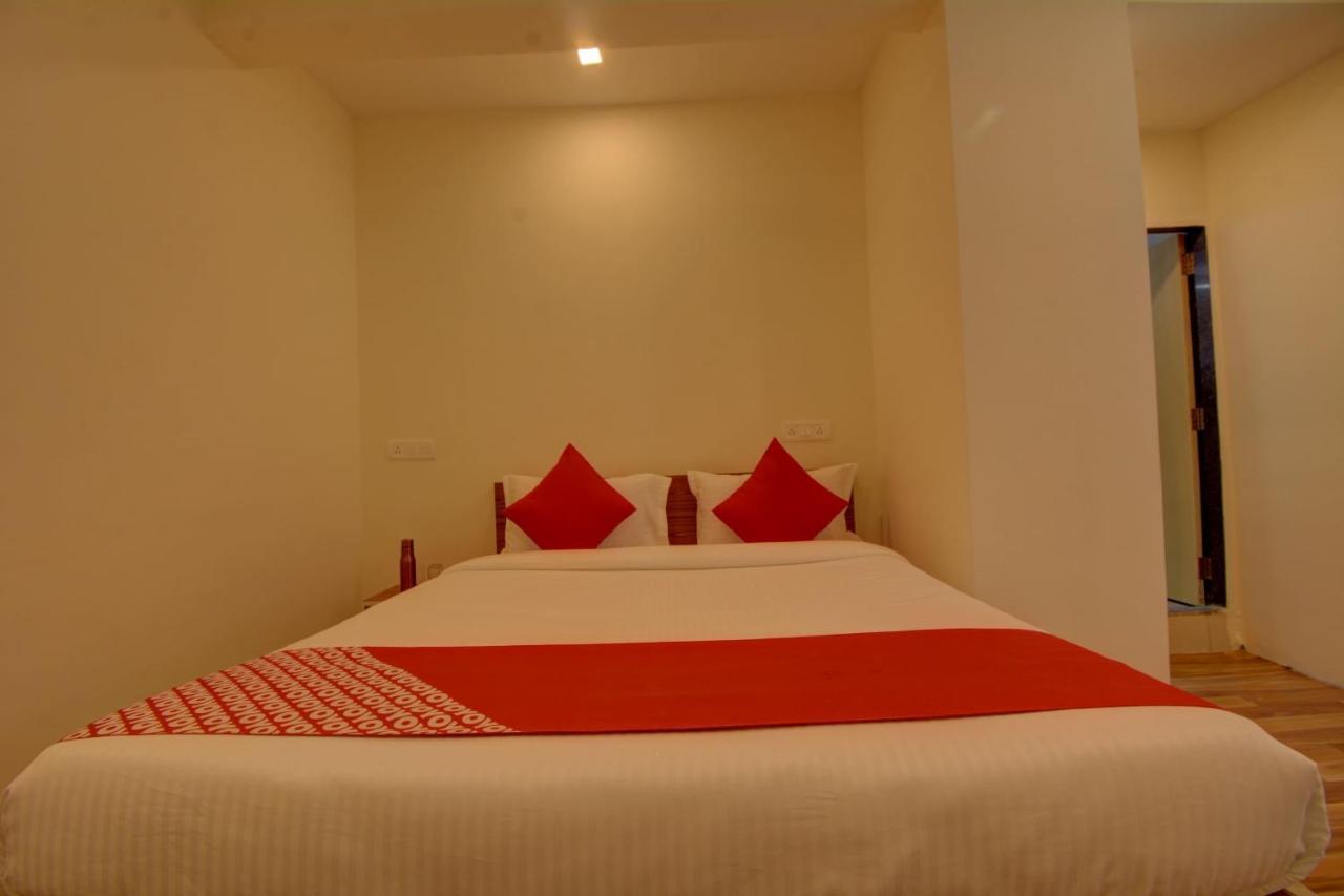 Oyo Flagship 47178 Pakko Inn Pune Exteriör bild