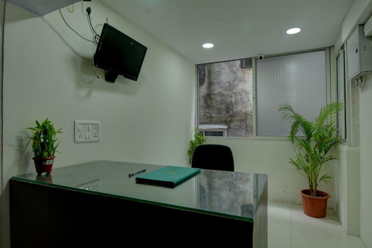Oyo Flagship 47178 Pakko Inn Pune Exteriör bild